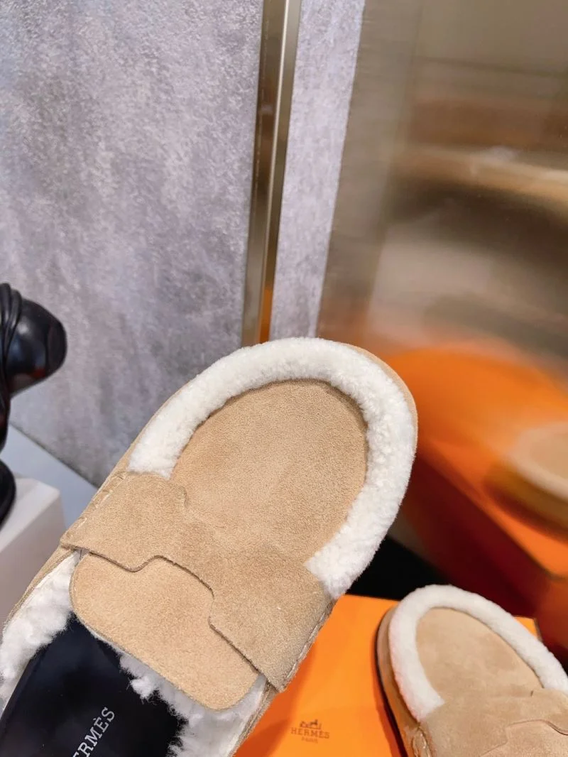 Lightweight Hermes Slippers 26171