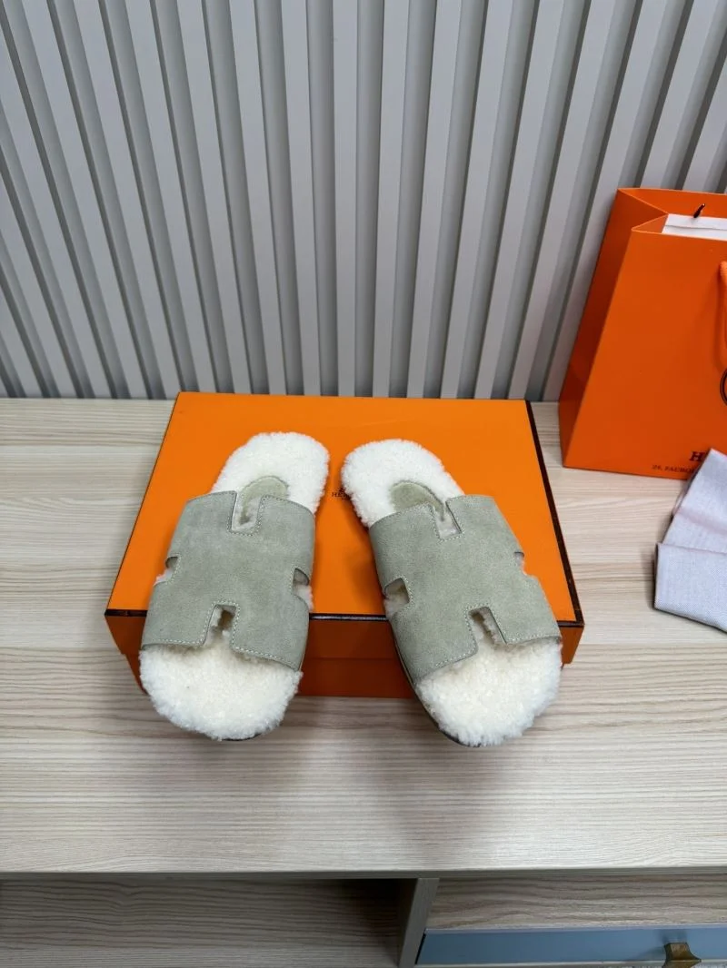 Classic Hermes Slippers 26166
