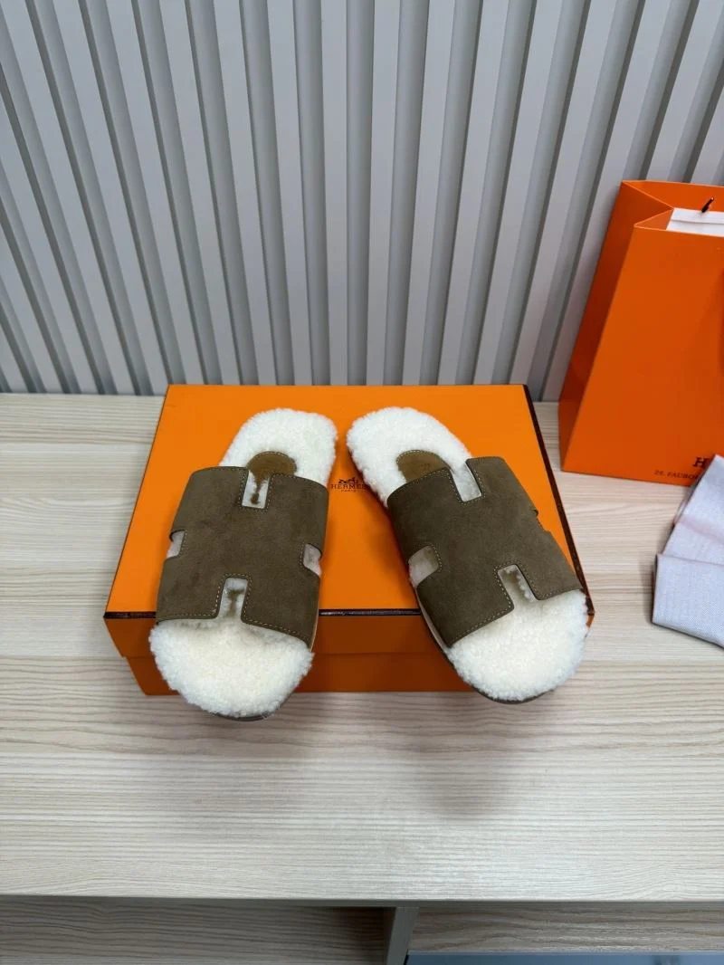 FreshLook Hermes Slippers 26193