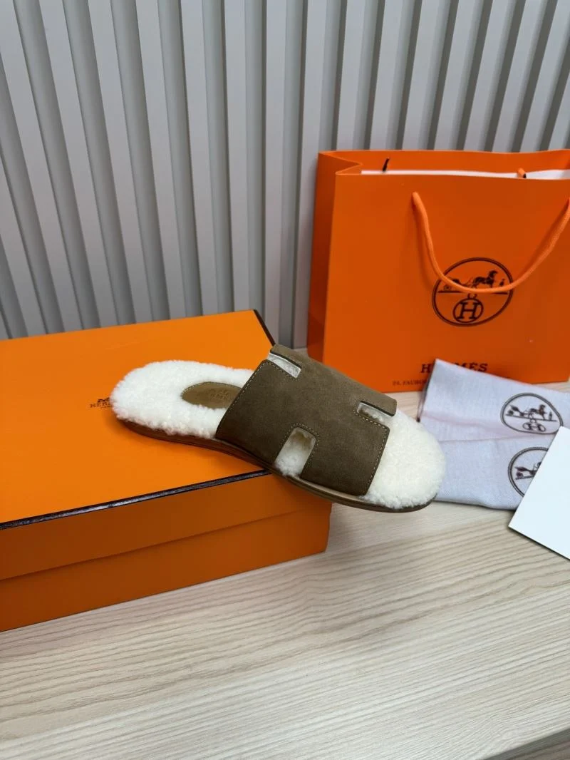 FreshLook Hermes Slippers 26193