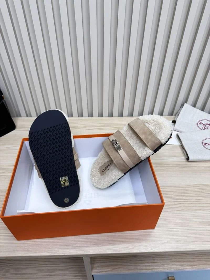 UrbanChic Hermes Slippers 26188