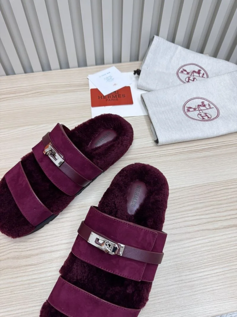 WeatherProof Hermes Slippers 26161