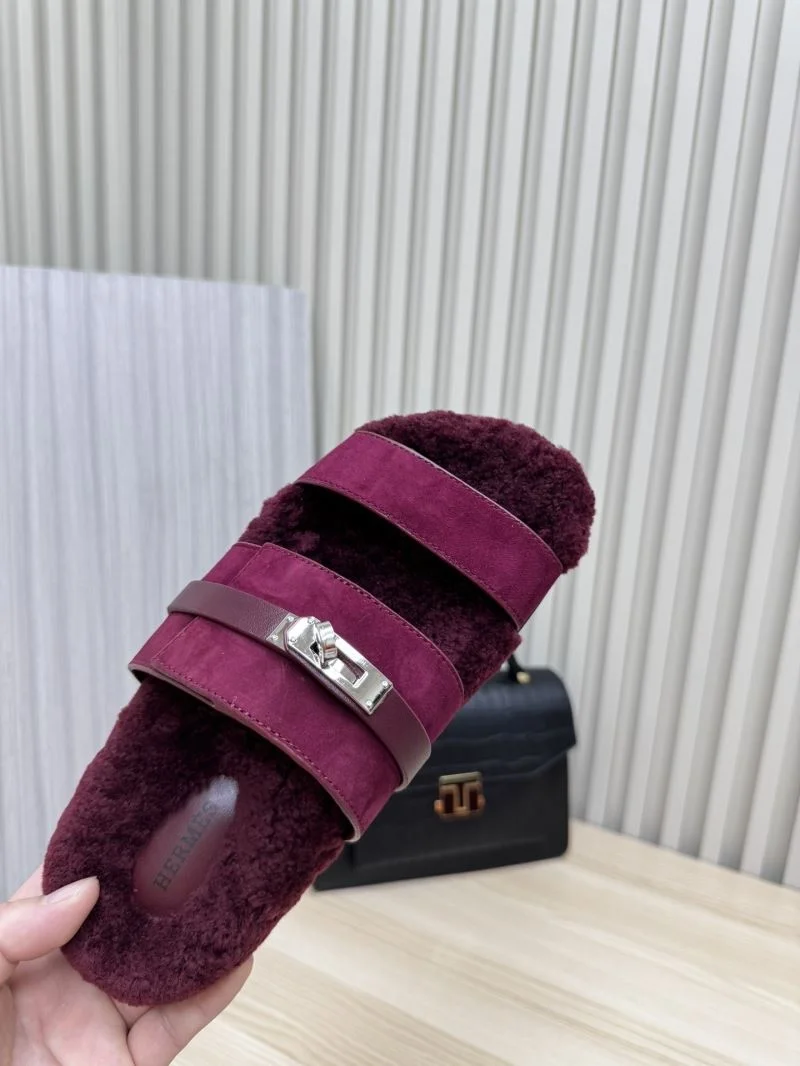 WeatherProof Hermes Slippers 26161