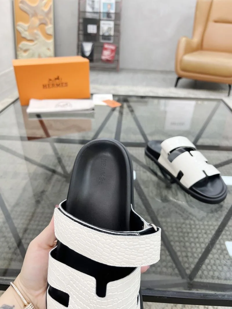 Trendsetting Hermes Slippers 26145