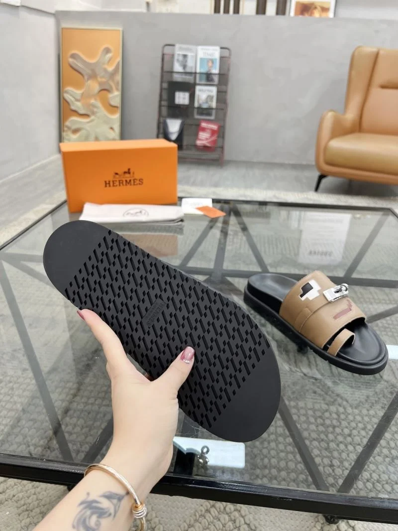 Timeless Hermes Slippers 26117