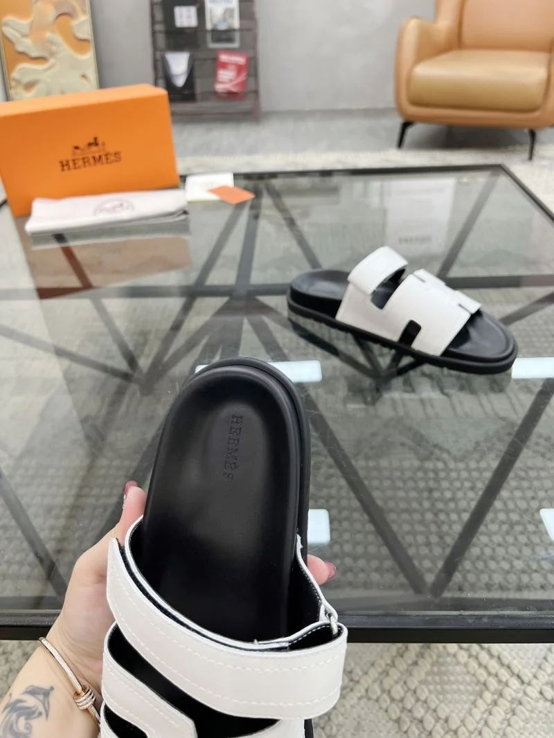 UrbanChic Hermes Slippers 26112
