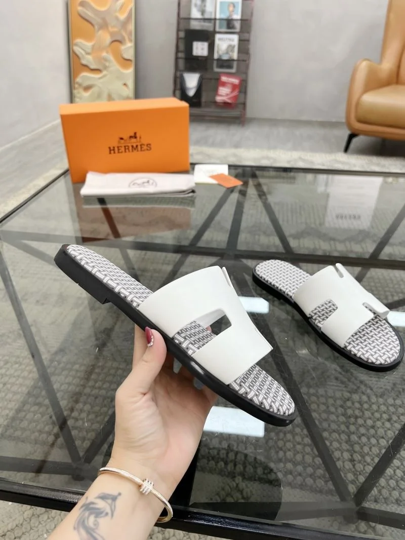 Trendsetting Hermes Slippers 26110