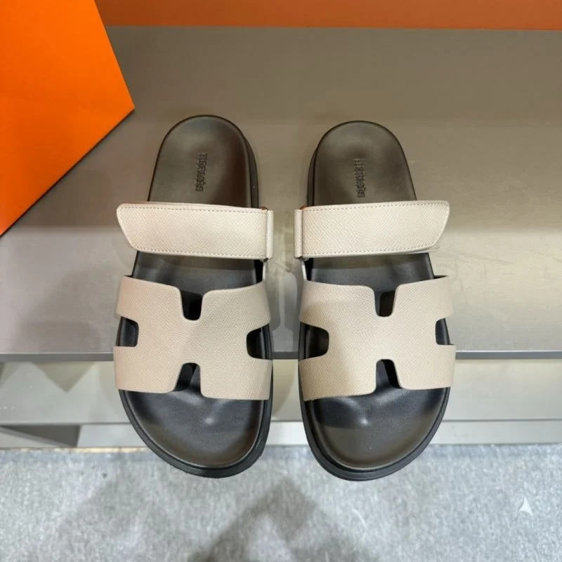 Lightweight Hermes Slippers 26108