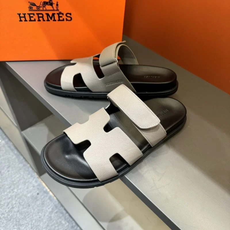Lightweight Hermes Slippers 26108