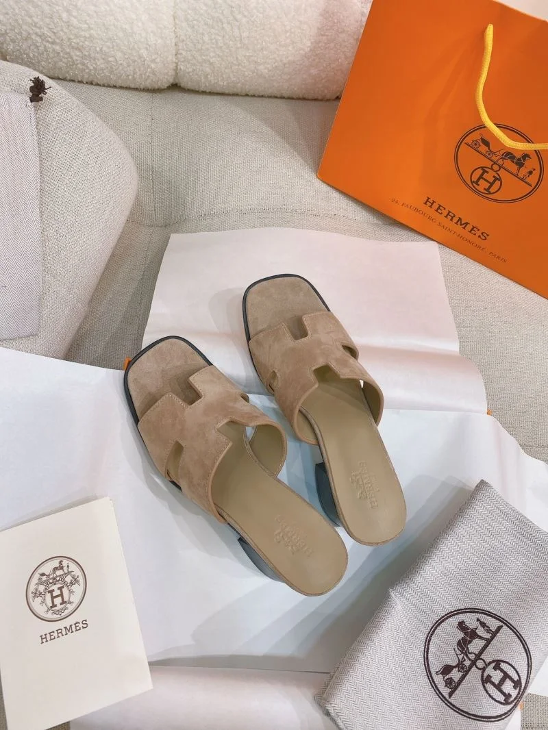 UrbanChic Hermes Slippers 27522