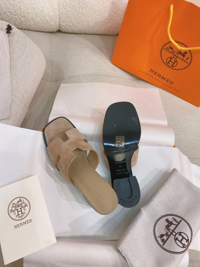 UrbanChic Hermes Slippers 27522