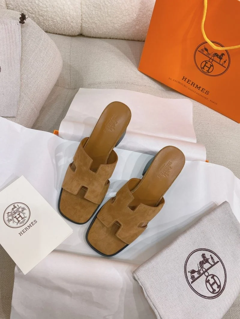 UrbanChic Hermes Slippers 27516