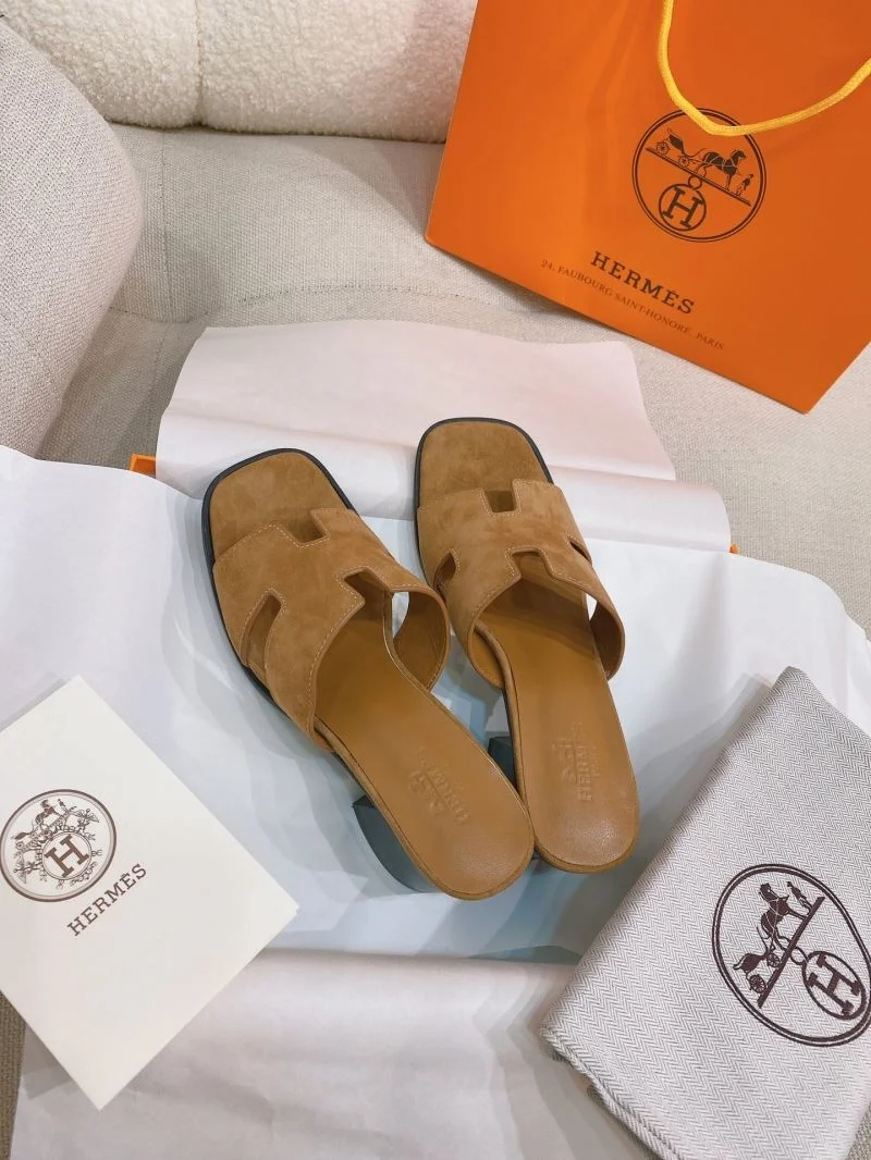 UrbanChic Hermes Slippers 27516