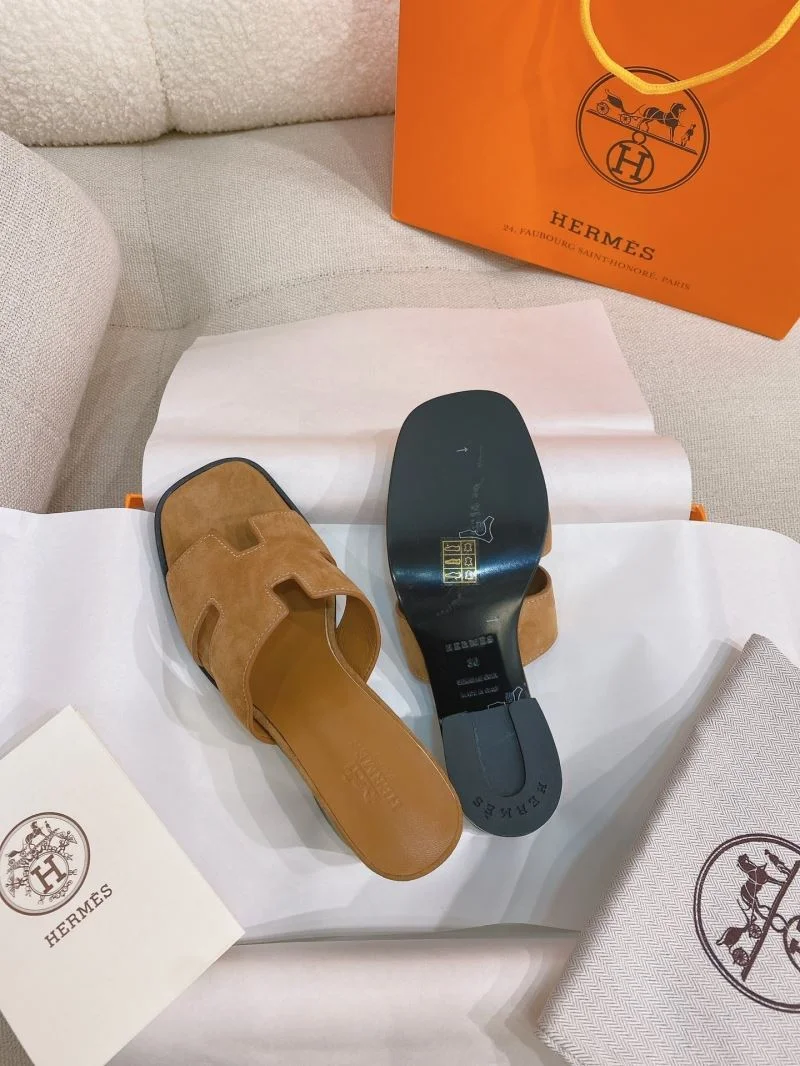 UrbanChic Hermes Slippers 27516