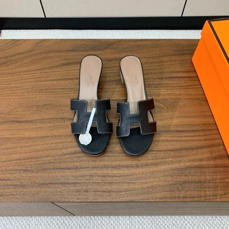 RelaxedFit Hermes Slippers 27502
