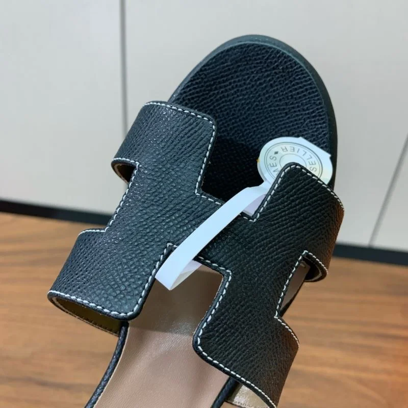 RelaxedFit Hermes Slippers 27502
