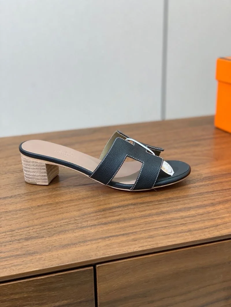 RelaxedFit Hermes Slippers 27502