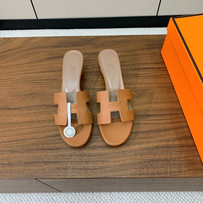 Hermes Slippers WeatherProof 27496