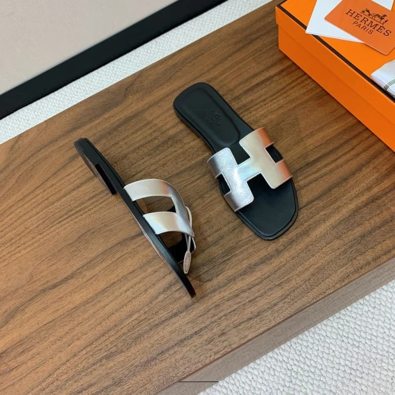 Minimalist Hermes Slippers 27491