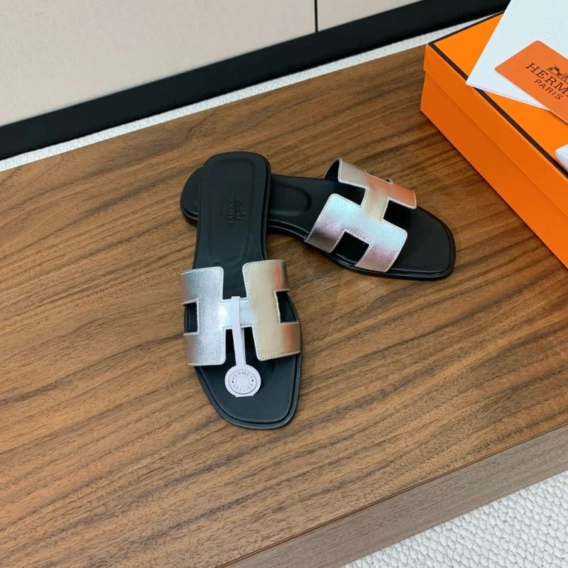 Minimalist Hermes Slippers 27491