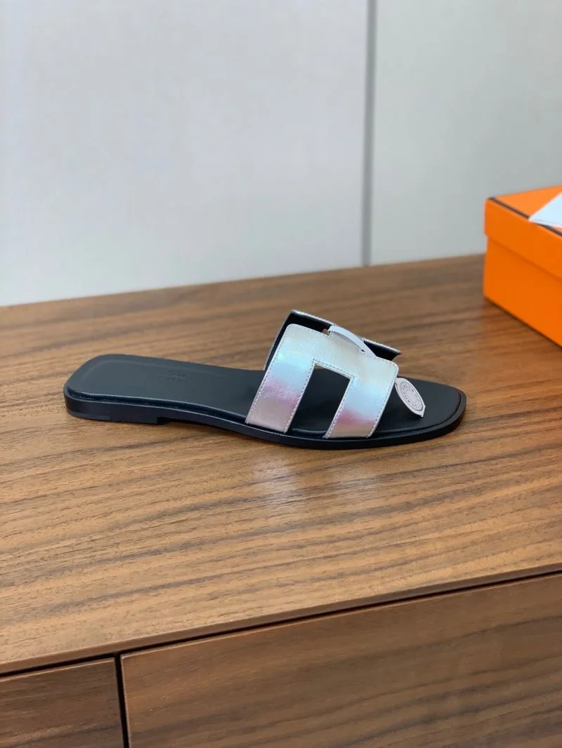 Minimalist Hermes Slippers 27491