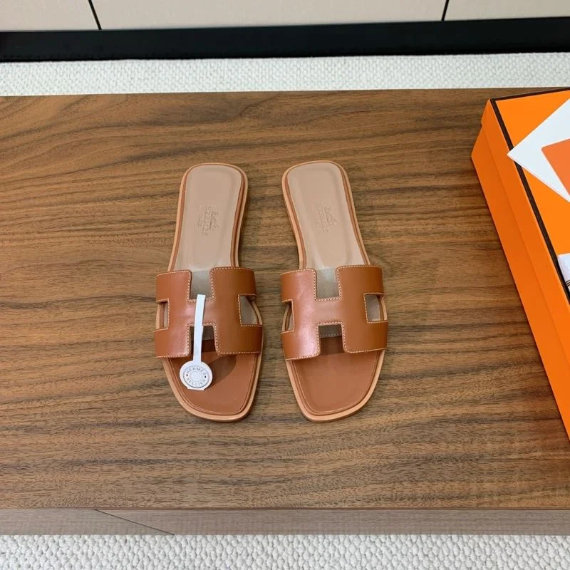 Efficient Hermes Slippers 27483