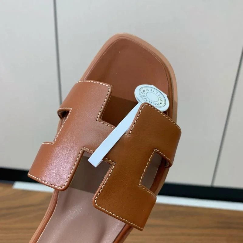 Efficient Hermes Slippers 27483