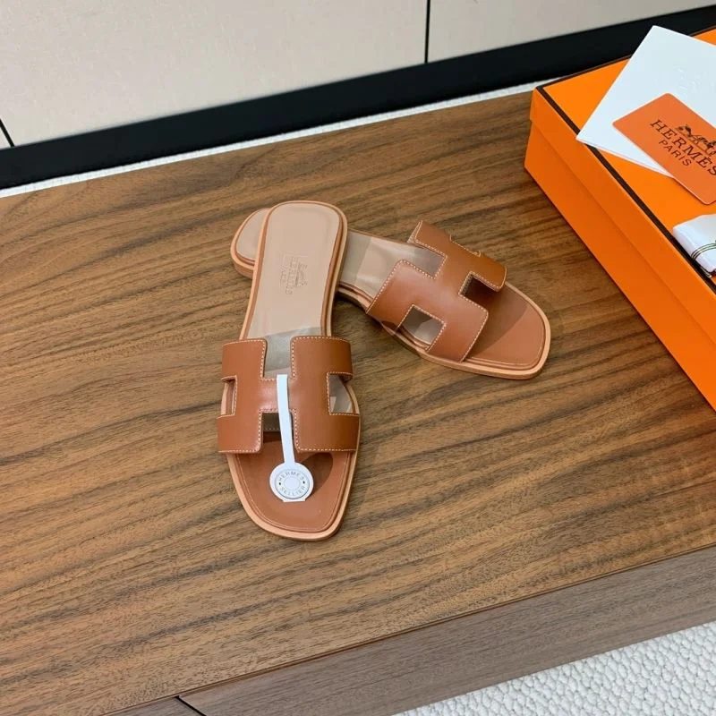 Efficient Hermes Slippers 27483