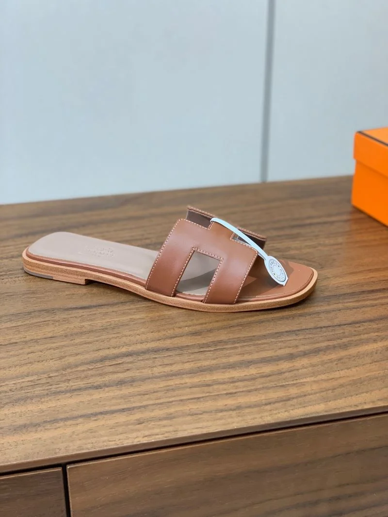 Efficient Hermes Slippers 27483