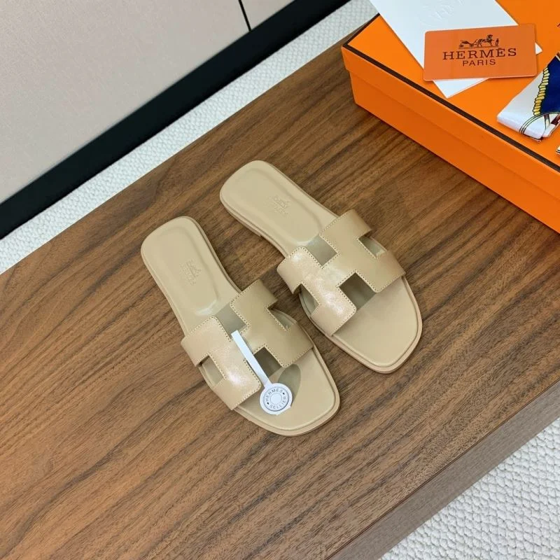 Timeless Hermes Slippers 27489