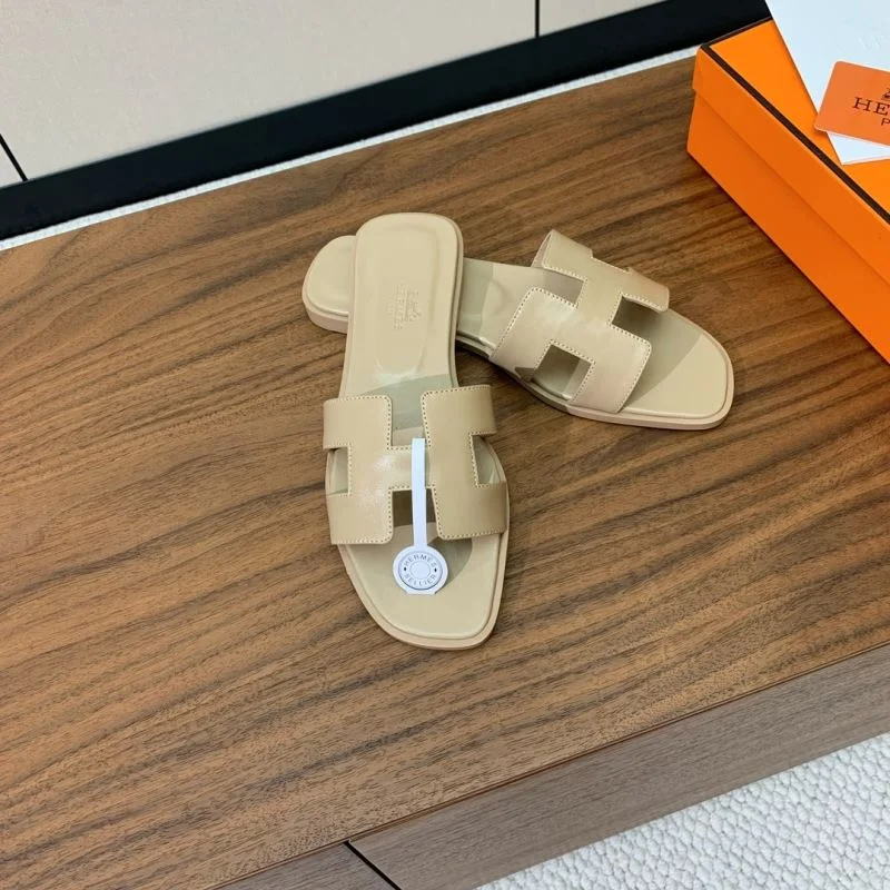 Timeless Hermes Slippers 27489