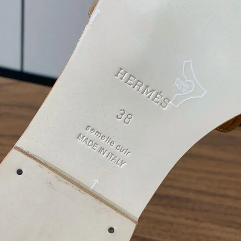 SmoothTexture Hermes Slippers 27457