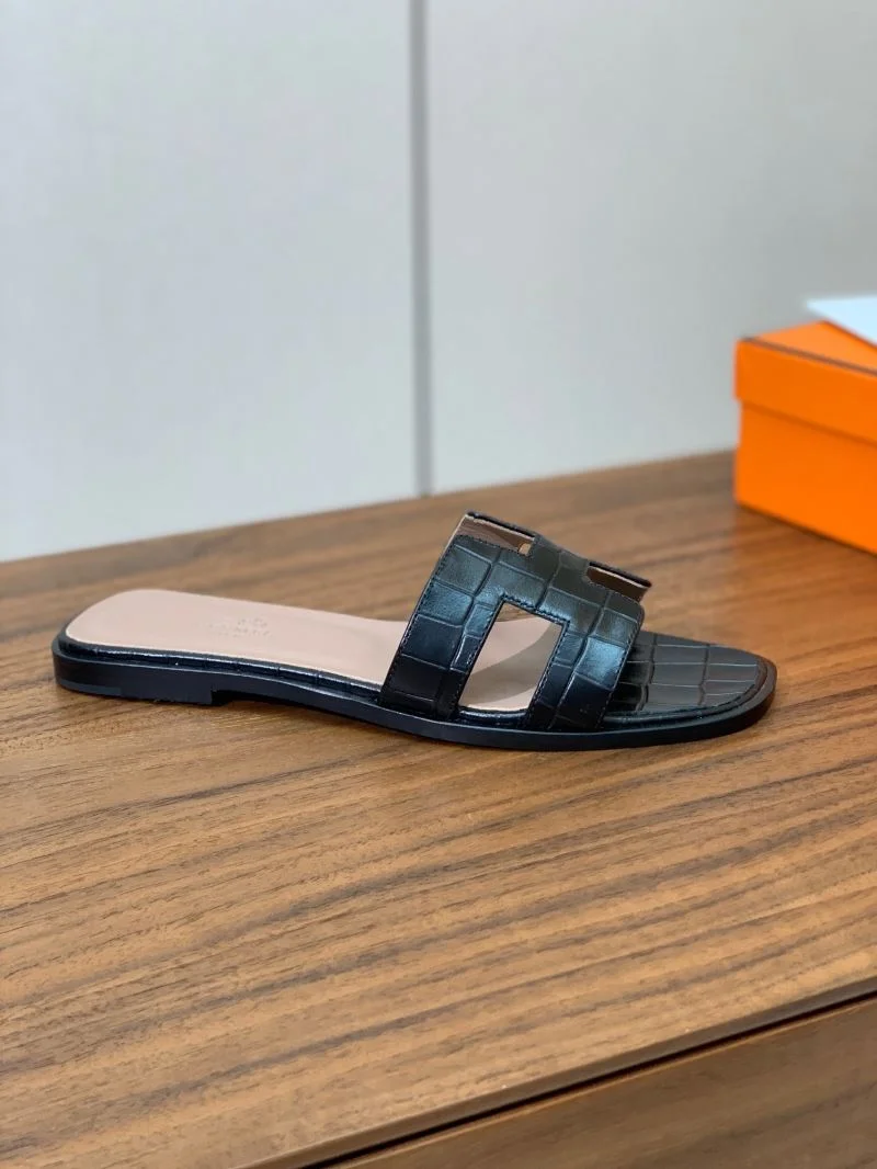 Hermes Slippers Minimalist 27468