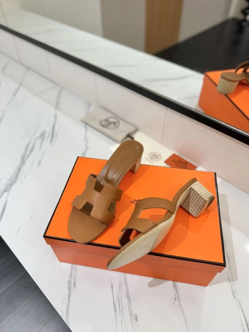 Tailored Hermes Slippers 27454