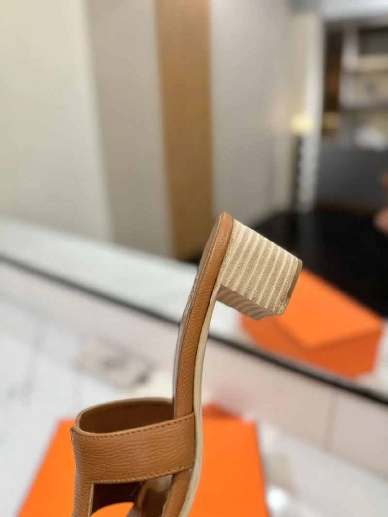 Tailored Hermes Slippers 27454