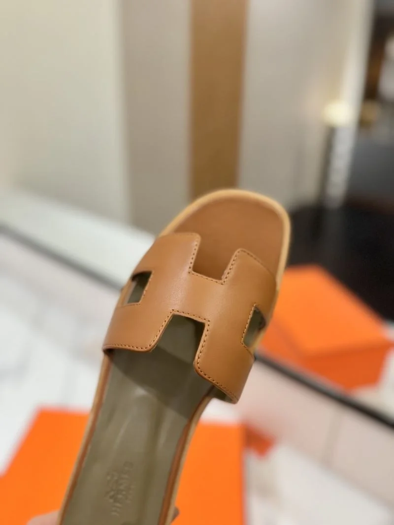 Hermes Slippers Minimalist 27442