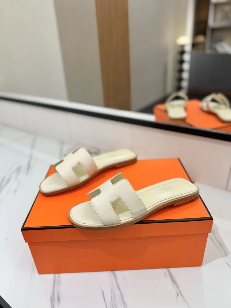 Supportive Hermes Slippers 27445