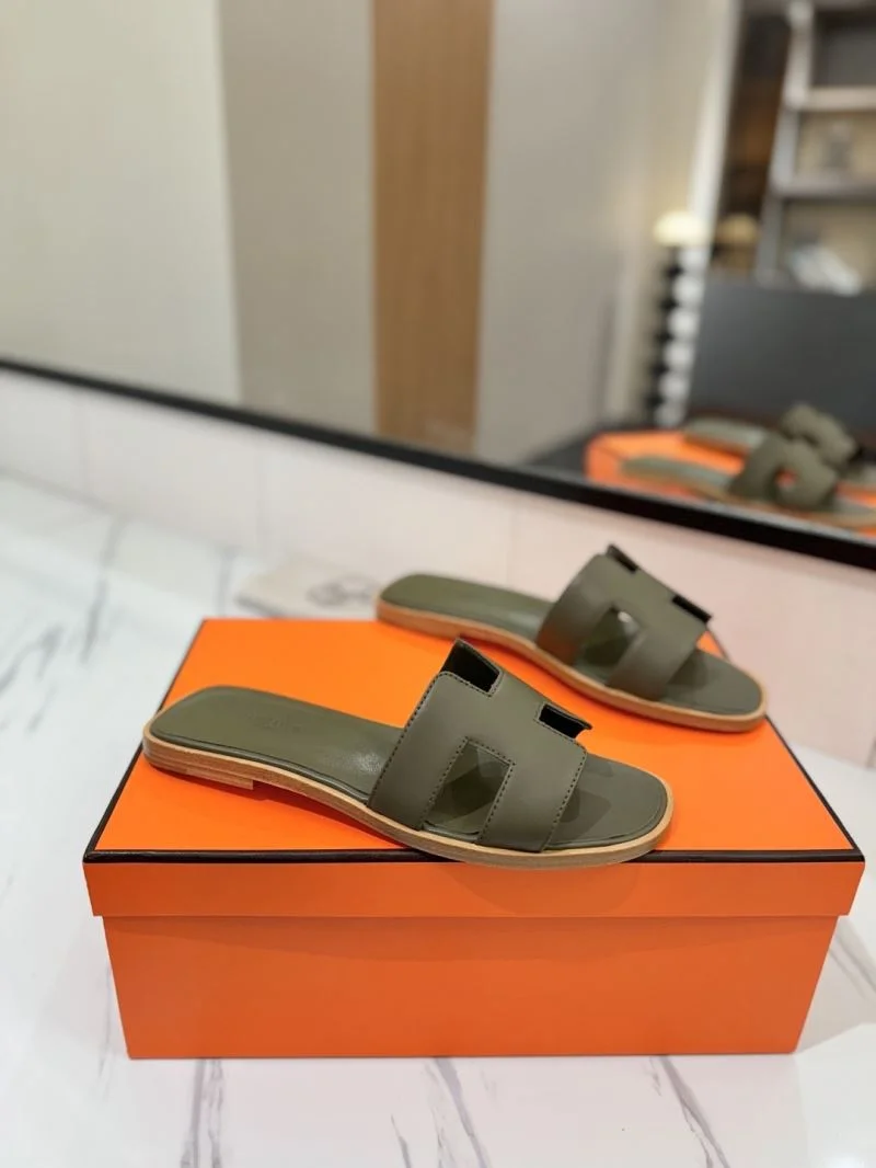 ComfortFit Hermes Slippers 27447