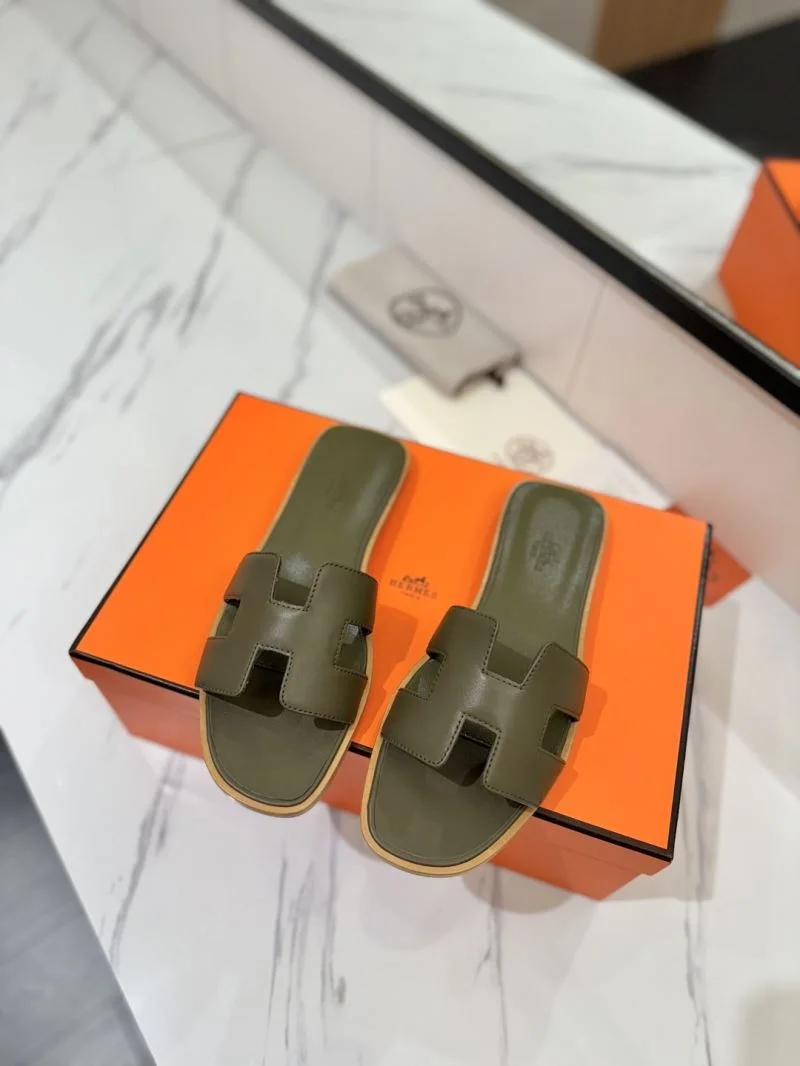 ComfortFit Hermes Slippers 27447