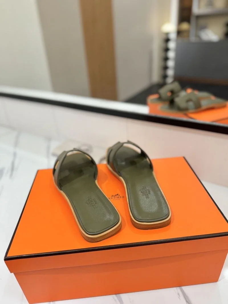 ComfortFit Hermes Slippers 27447