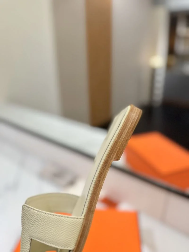 Hermes Slippers MultiPurpose 27448