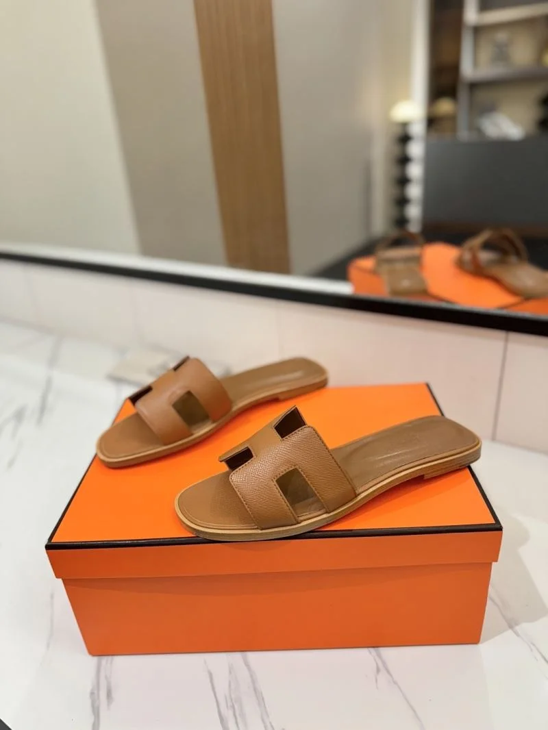 Resilient Hermes Slippers 27436