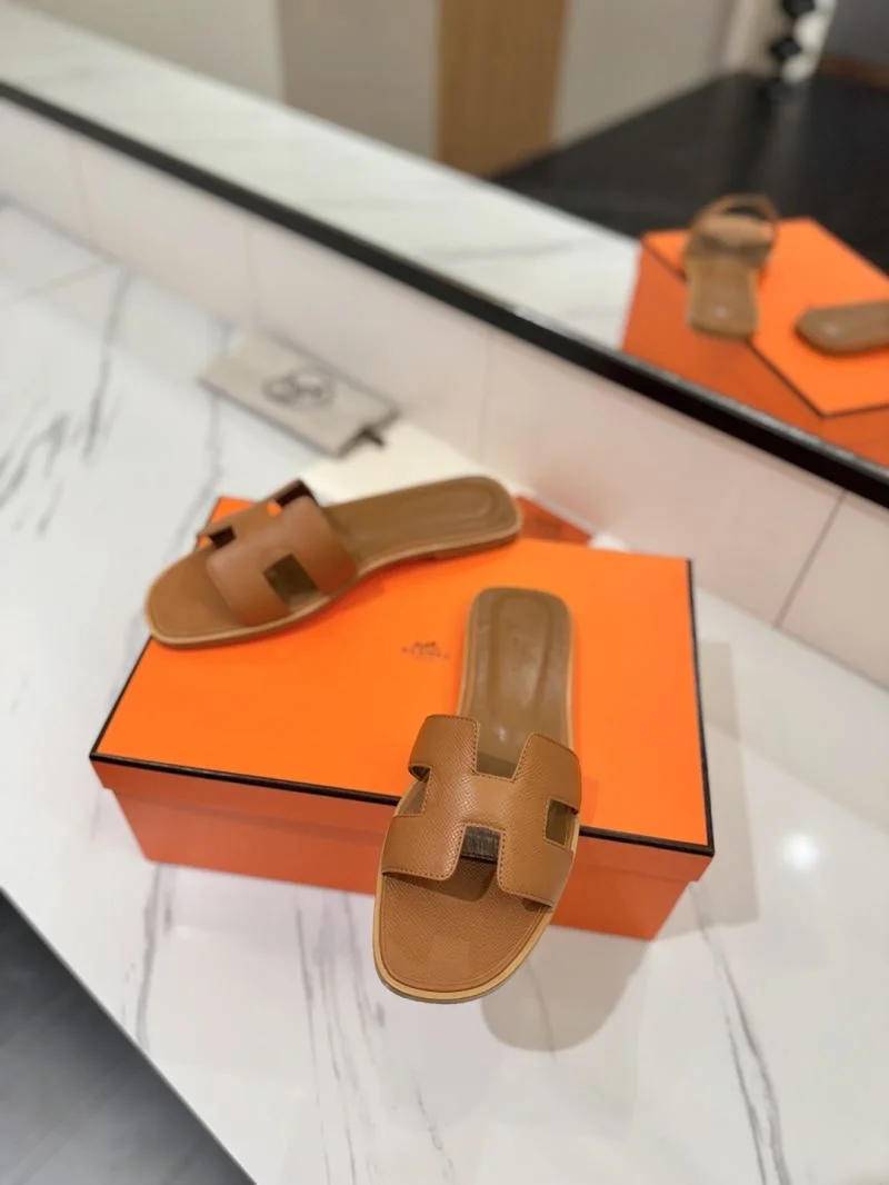 Resilient Hermes Slippers 27436