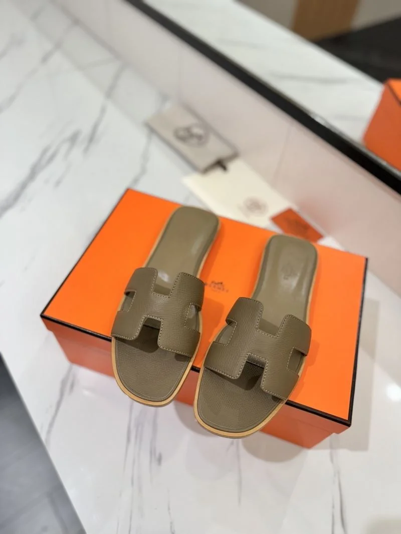 Functional Hermes Slippers 27432