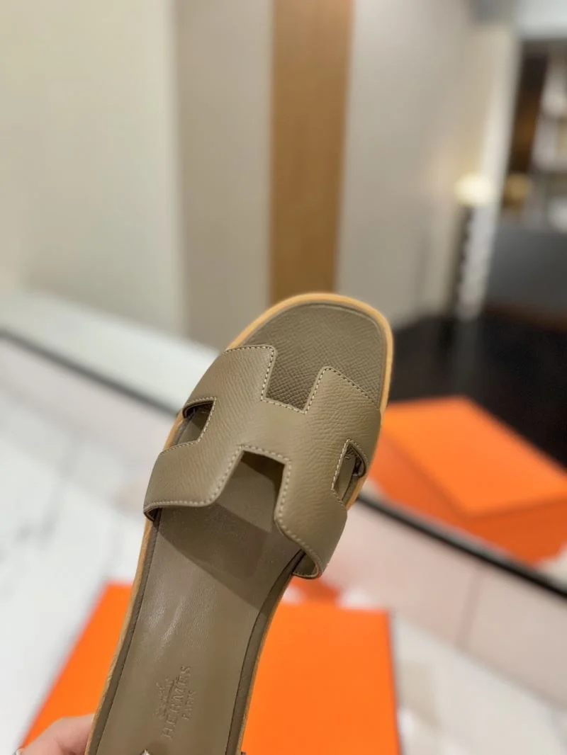 Functional Hermes Slippers 27432