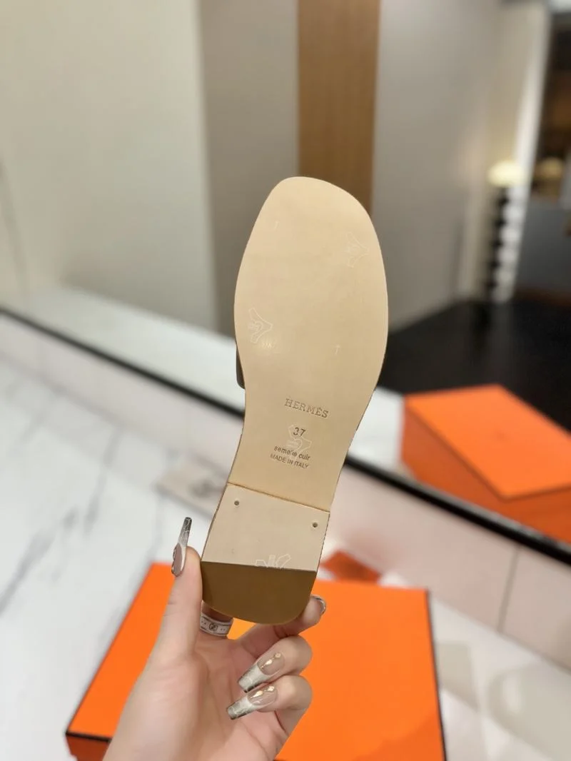 Functional Hermes Slippers 27432