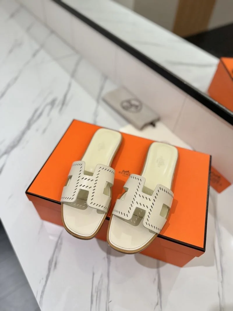 TechFriendly Hermes Slippers 27441