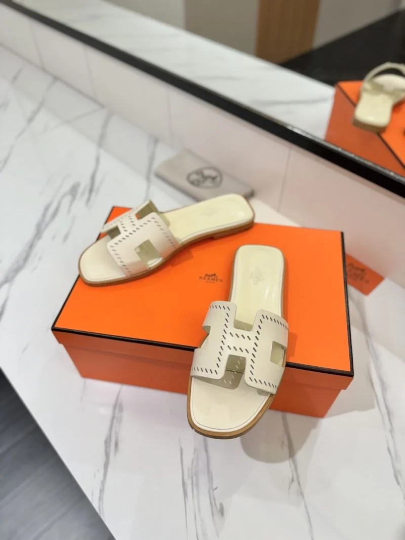 TechFriendly Hermes Slippers 27441