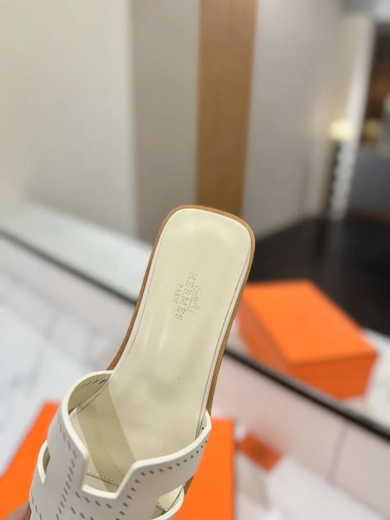 TechFriendly Hermes Slippers 27441