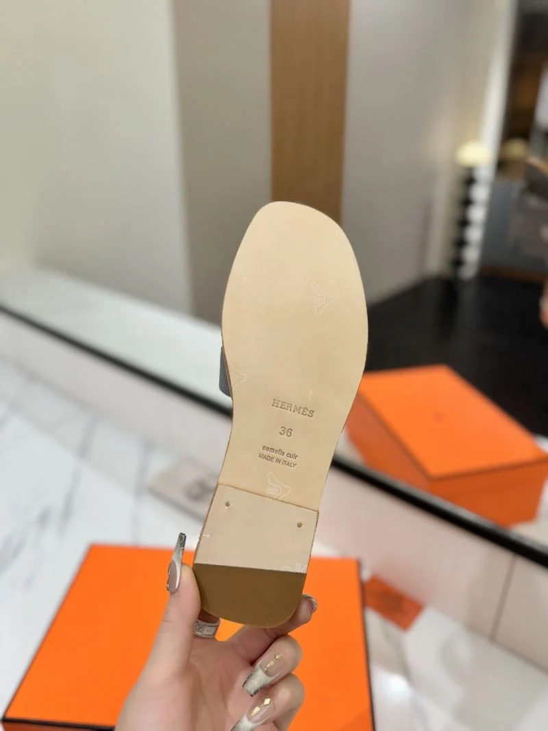 TechFriendly Hermes Slippers 27441